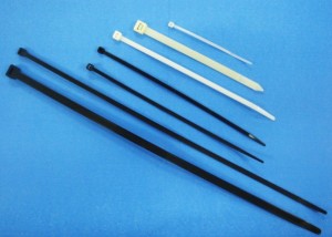 Cinchos - Proveedor de Cinchos de Plástico - Micro Partes®