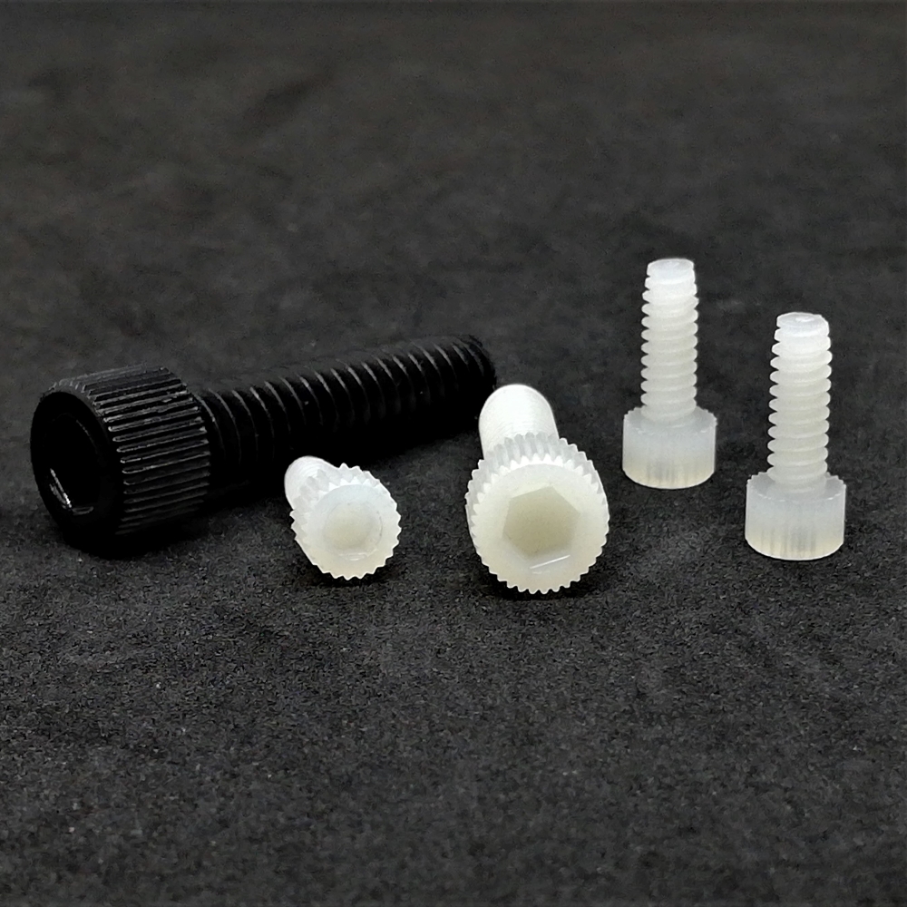Tornillos - Sujetadores de plástico - Proveedor Micro Partes®