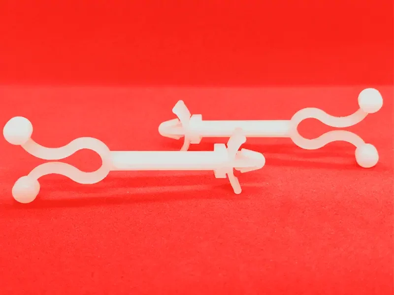 corbatines twist lock con aleta